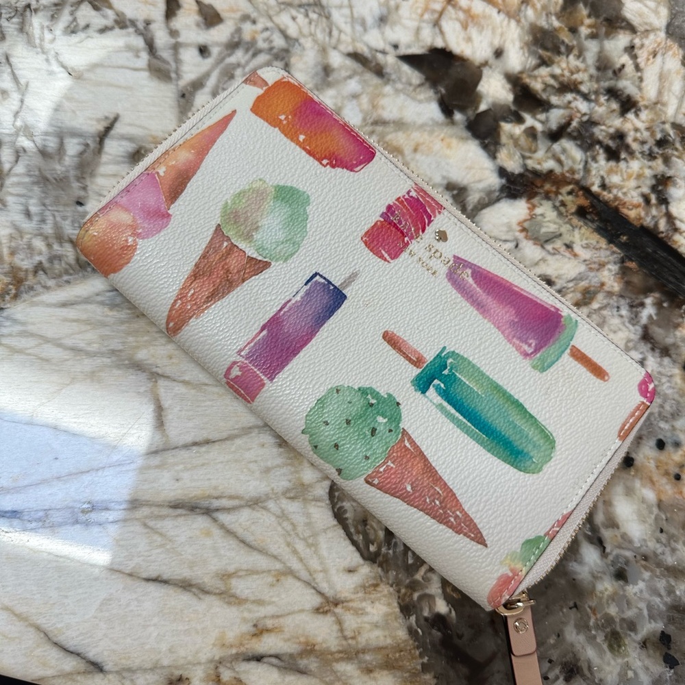 Kate spade Lacey wallet- cedar street popsicle print